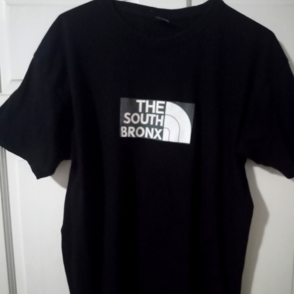 BLACK and white. T shirt
